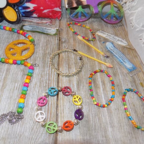 DRESS UP COSTUME FACE PAINT PEACE GROUP - Picture 2 of 12